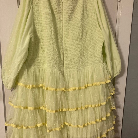 Jessakae Tiana yellow/green 4x tired dress. Smocked back, fits big. - Picture 2 of 2